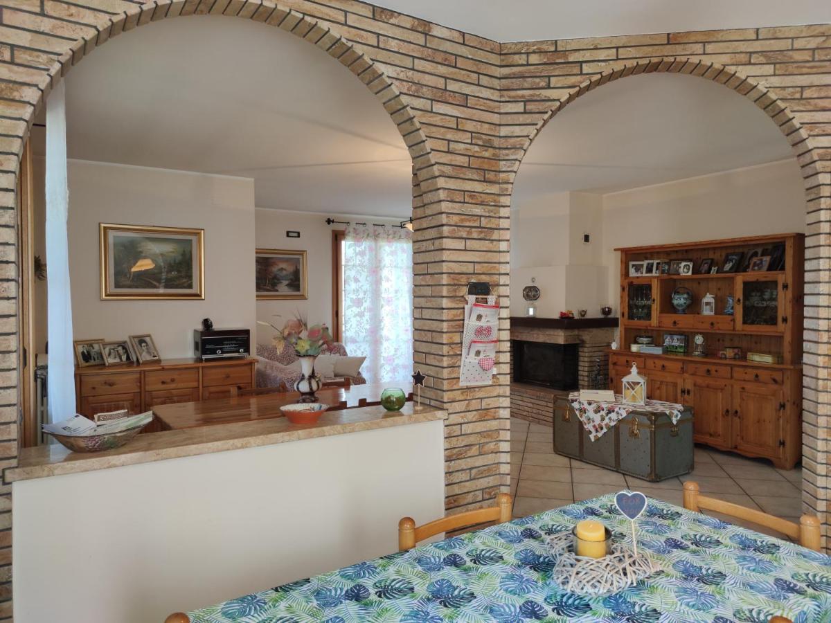 Relax In Collina A Due Passi Dal Mare Torriana Exterior foto